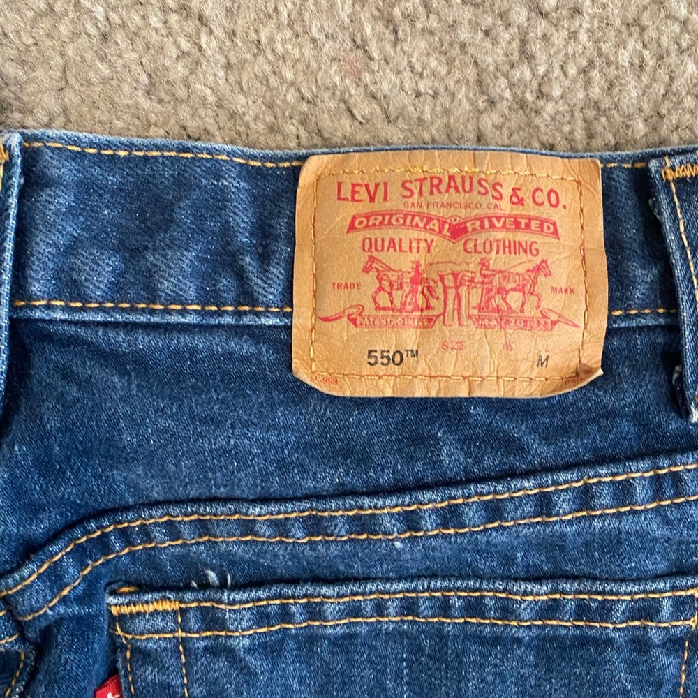 Authentic Levi’s Jeans 550 - Picture 2 of 6
